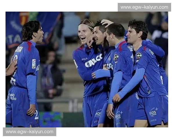 希洪竞技vs马德里竞技：绿茵场上的激情碰撞与历史的回响